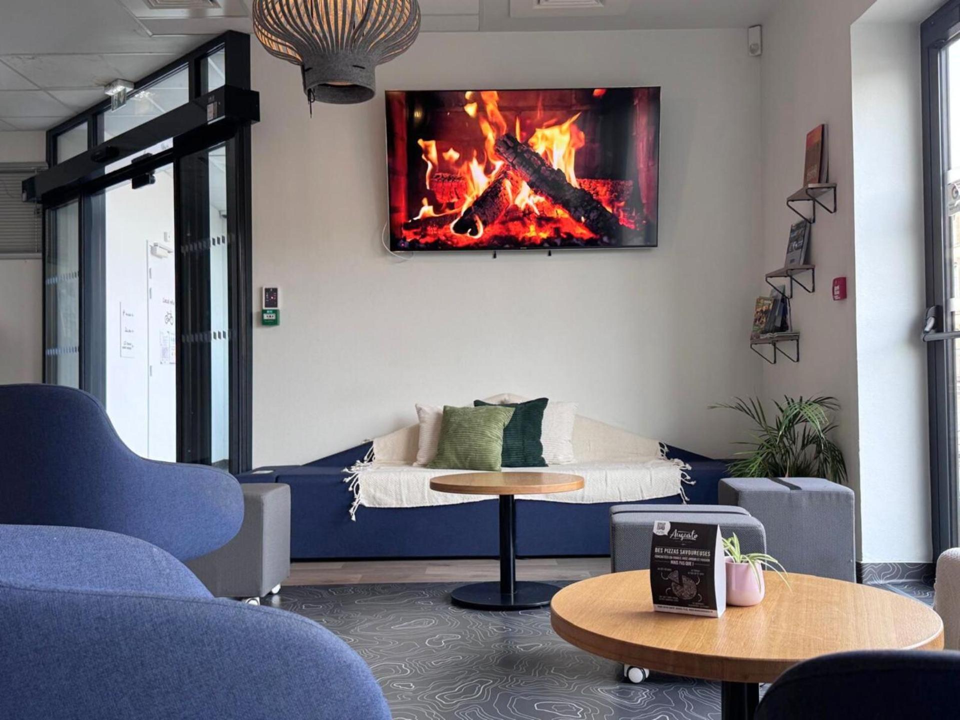 Auberge De Jeunesse Hi Clermont-Ferrand Kültér fotó
